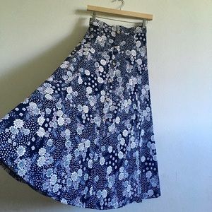 Boutique Long floral skirt